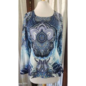 F88 Pierri scoop neck knit top Blue Kaleidoscope pattern w sparkly silver studs